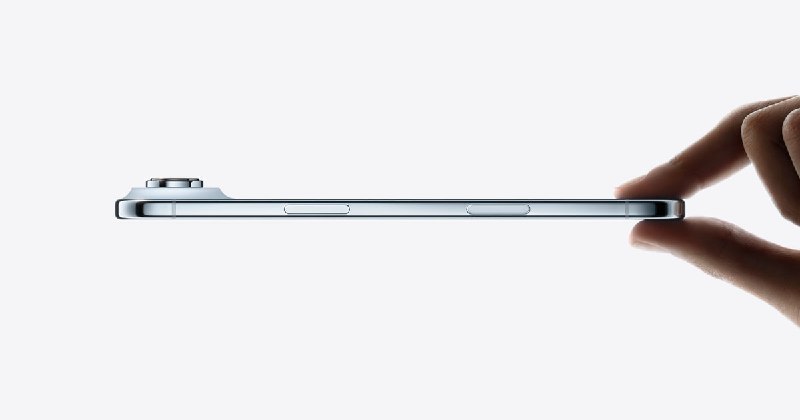 苹果 iPhone Air 中国版10月17日接受预订10月13日晚间消息，美国苹果公司今日正式宣布，备受瞩目的全新 iPhone Air 机型将于10月17日（星期五）早 9 点起面向中国大陆顾客开放预购，10月22日（星期三）起正式发售