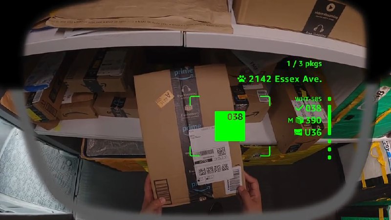 亚马逊测试新的仓库机器人和增强现实眼镜亚马逊周三发布了三项目前正在其仓库和送货车中进行测试或准备部署的新技术