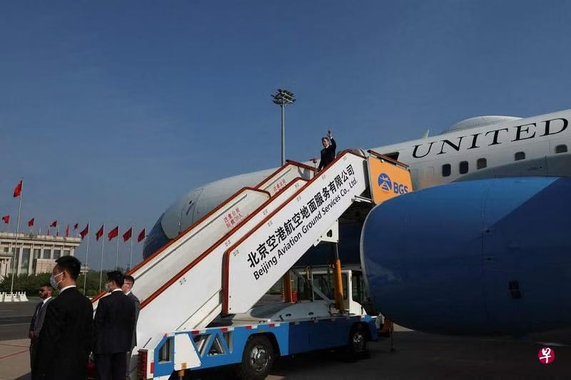美国国务卿布林肯今早抵达北京美国国务卿布林肯已在星期天（6月18日）早上抵达中国北京，展开两天访华之行